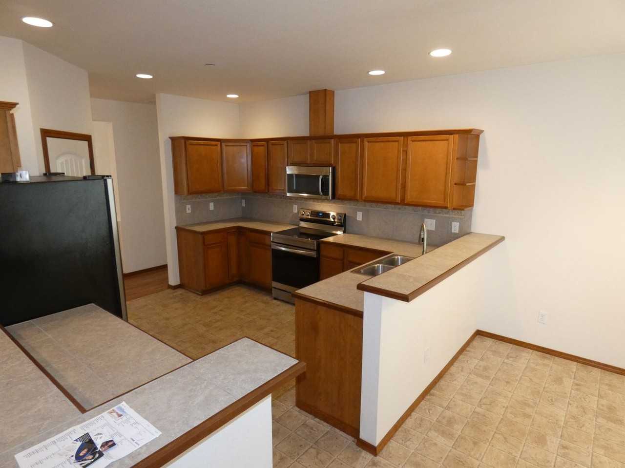 2513 Rolling Hills Ct - Photo 2 of 29