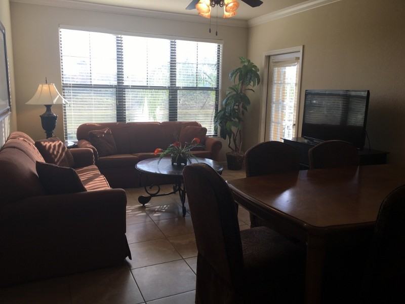 914 Charo Pkwy - Photo 2 of 22