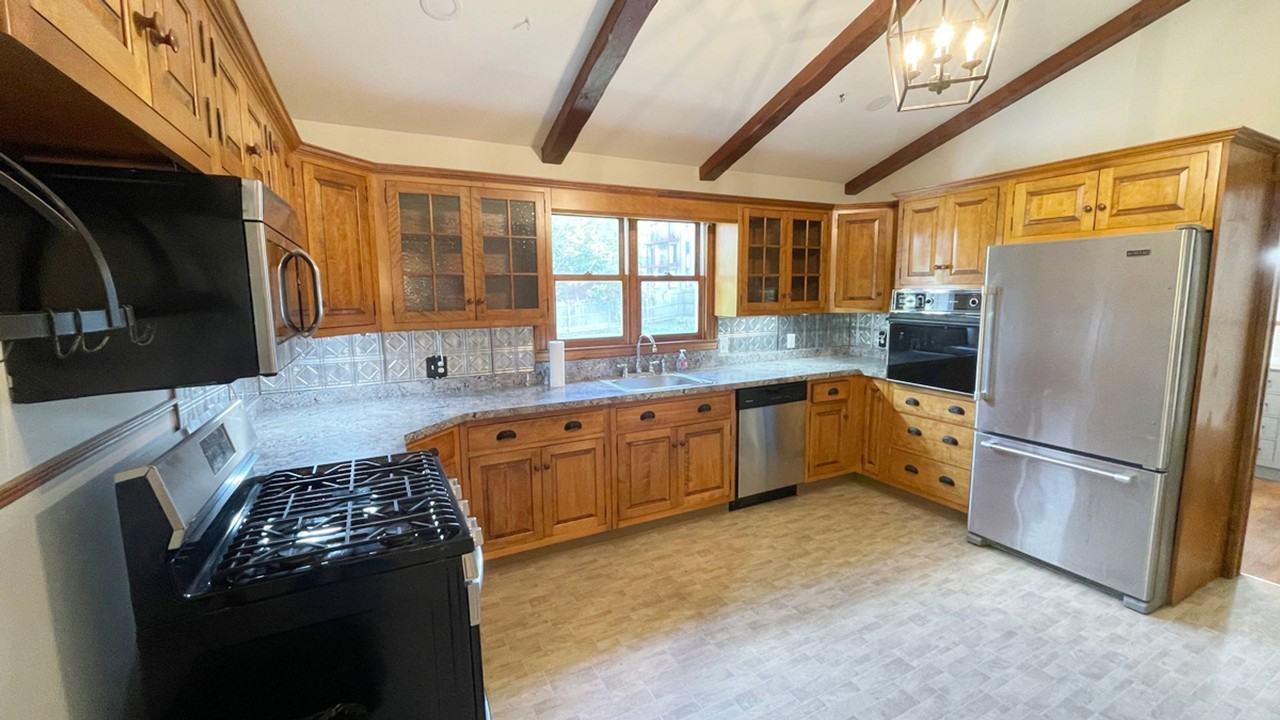 18 Holman Ave - Photo 2 of 50