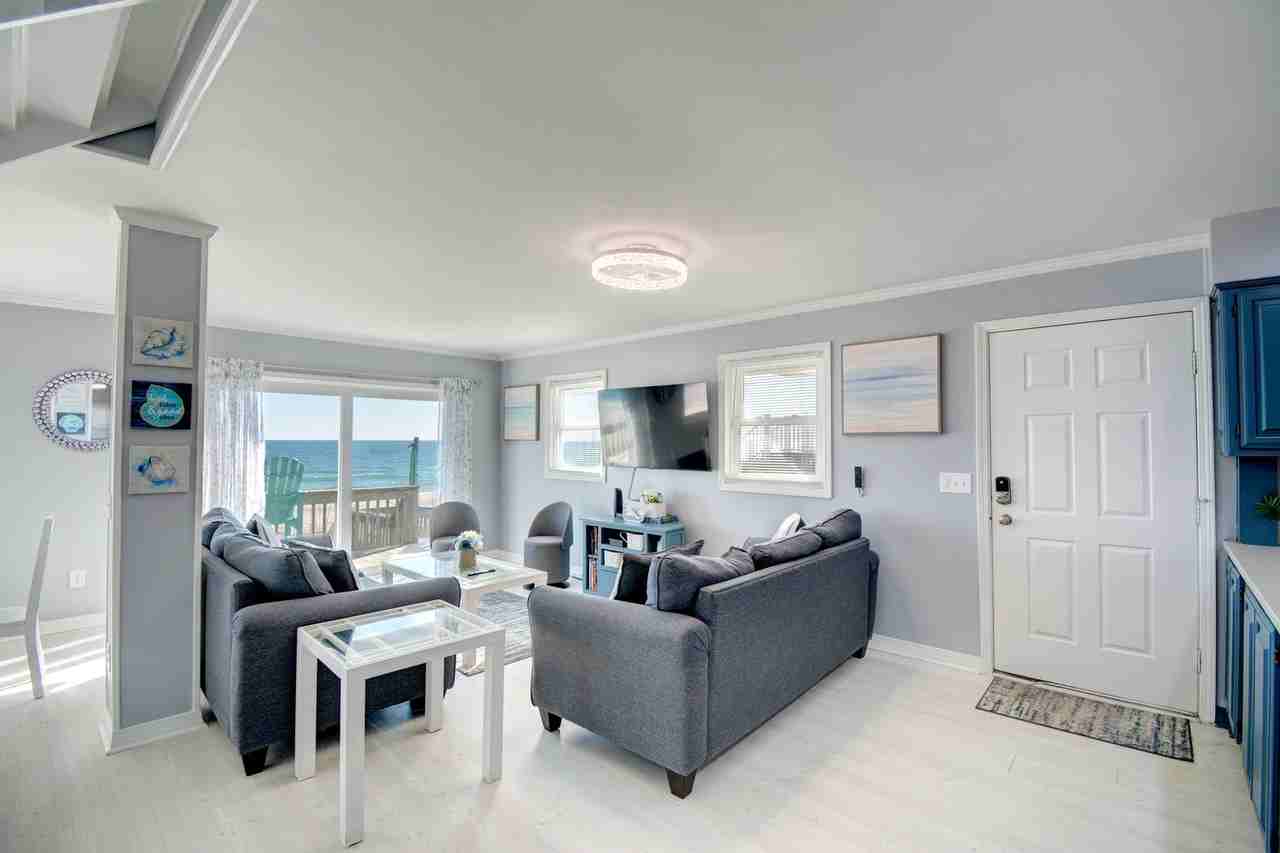 110 Topsail Rd - Photo 3 of 29