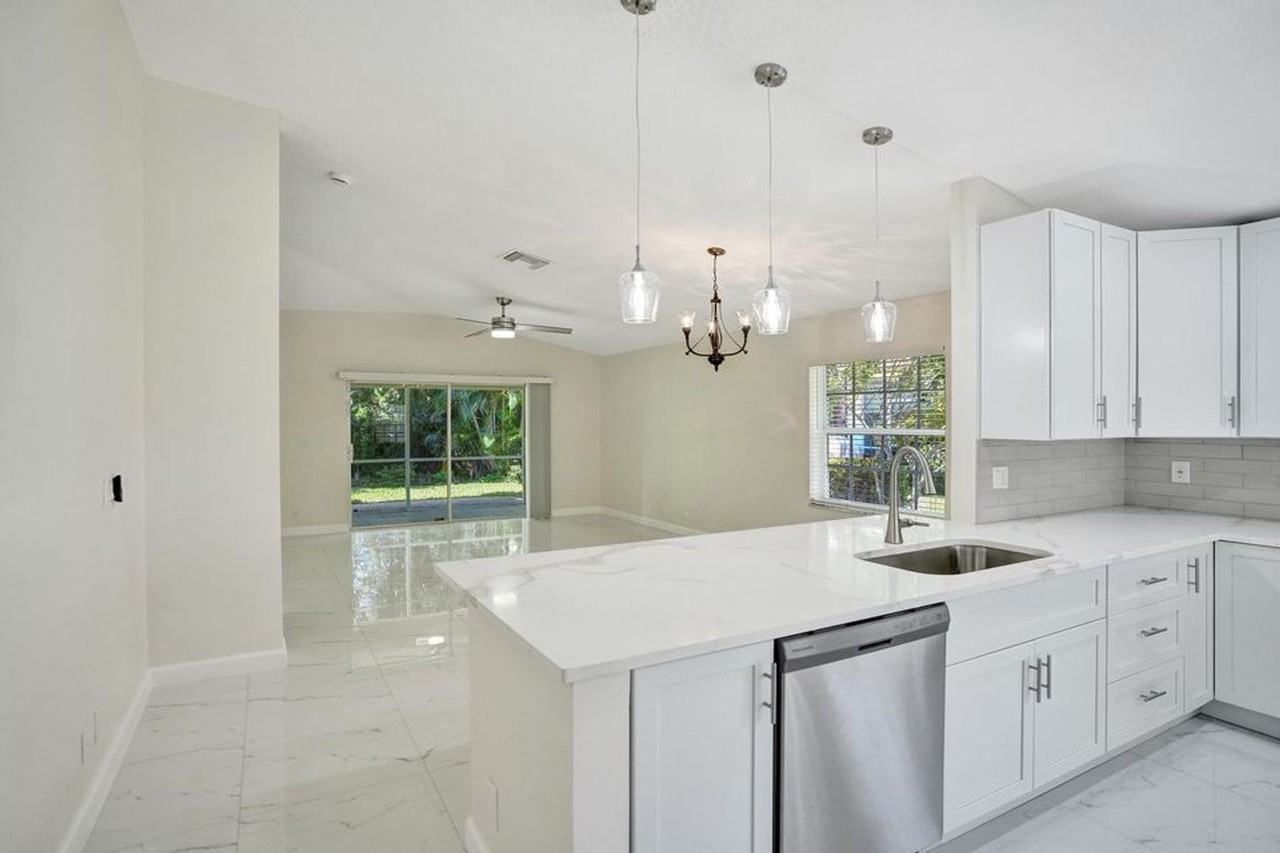 5033 S La Sedona Cir - Photo 2 of 30