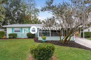 303 Renne Dr N - Photo 1 of 1