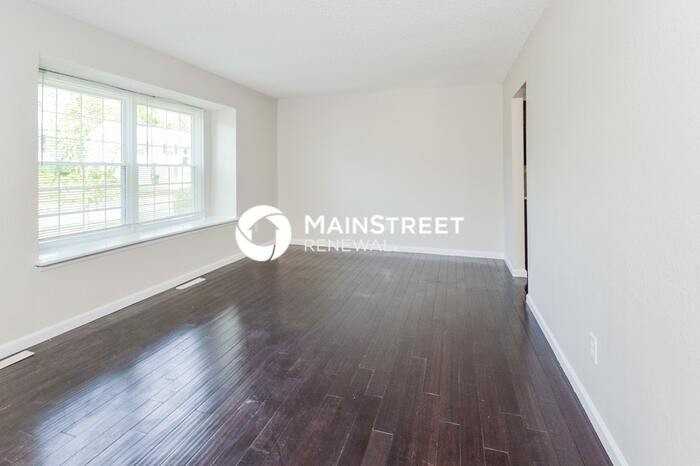 20205 E 16th St N - Photo 3 of 19