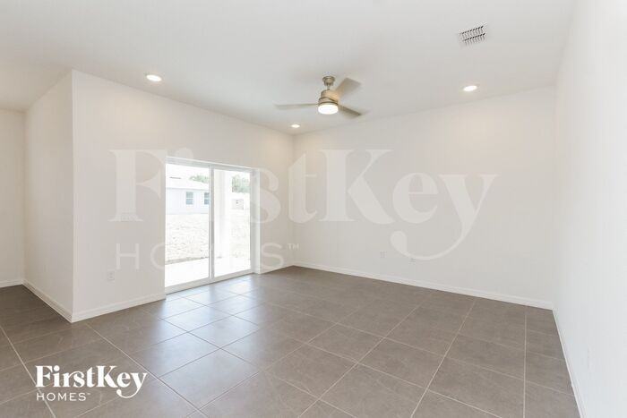 307 Corbel Lane - Photo 3 of 15