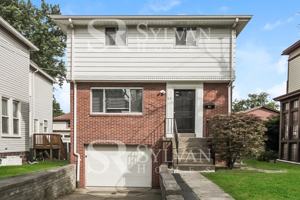 featured image of 83 N Emily St