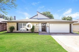 8829 Parkridge Dr - Photo 1 of 1