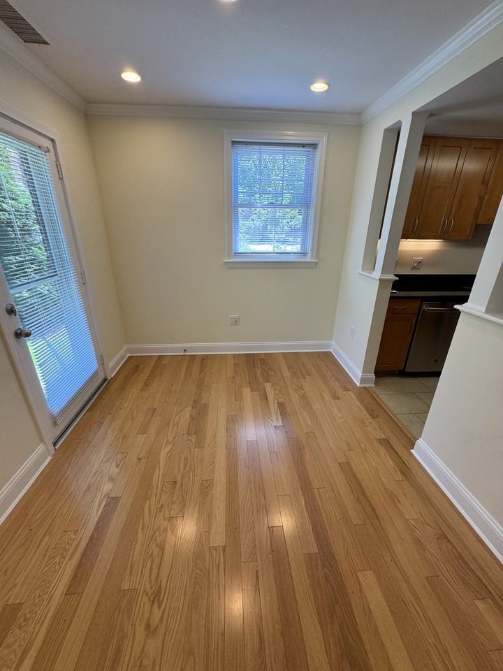 244 Independence Dr #244 - Photo 3 of 11