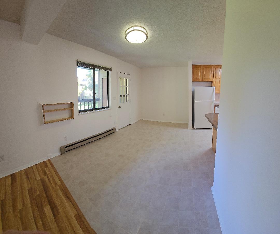 925 Columbia Rd #421 - Photo 5 of 18