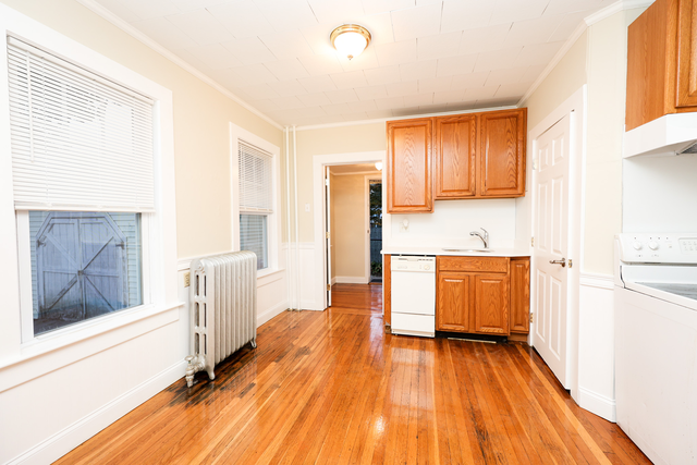 30 Sheppard Ave #30 - Photo 3 of 18