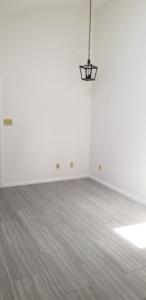 1436 E 8th St #A - Photo 2 of 17