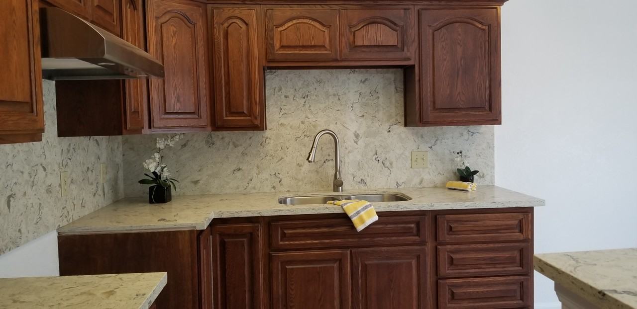 1436 E 8th St #A - Photo 3 of 17