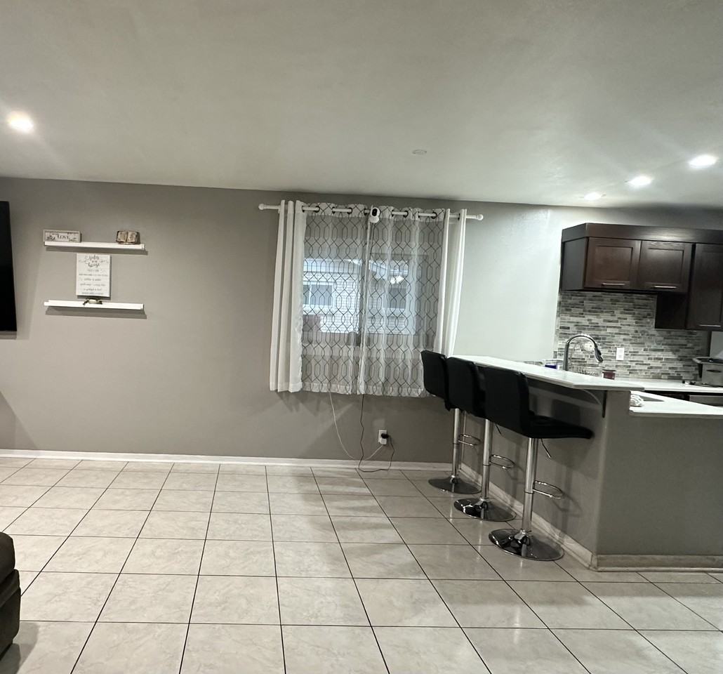 1220 Oakdale St #NA - Photo 2 of 20