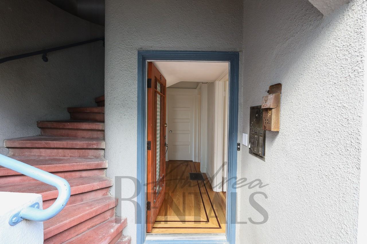 4215 Terrace St #3 - Photo 2 of 9