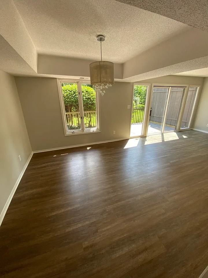 128 Inglewood Way #128 - Photo 3 of 14