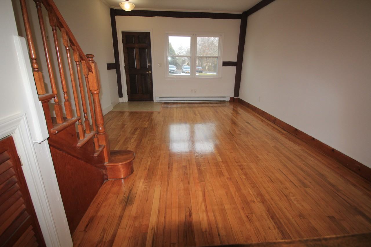 27B Oakland Ave #1 - Photo 6 of 9