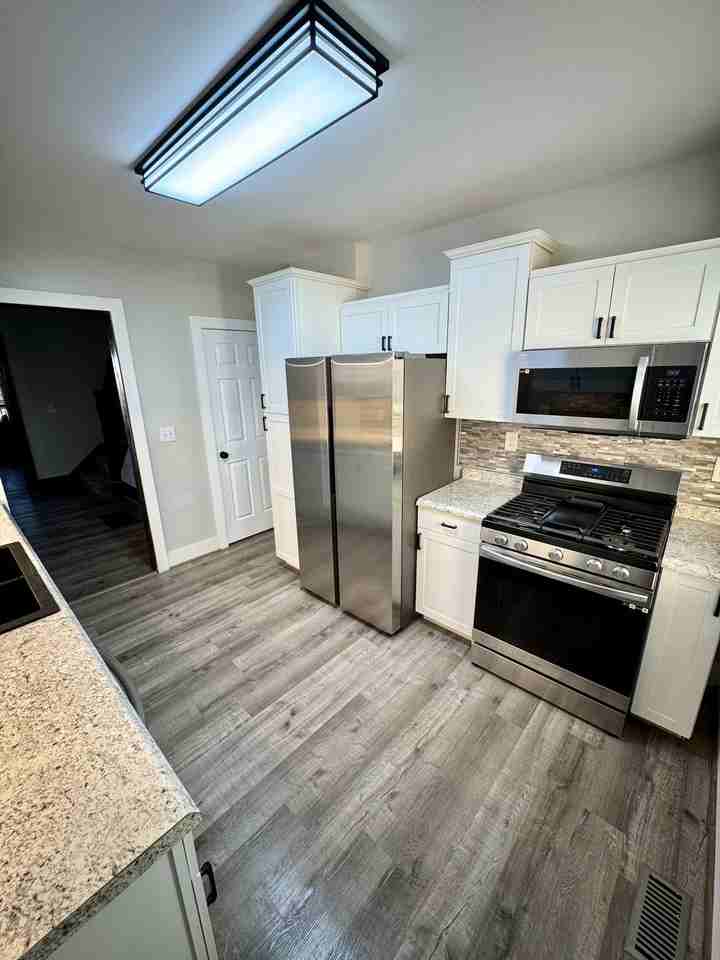 757 N Jay St #757 - Photo 2 of 20