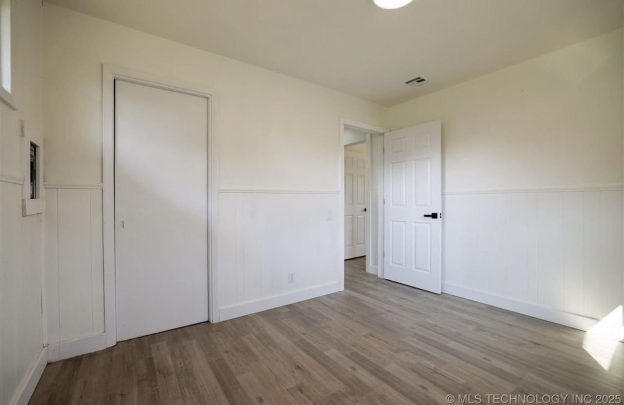 420 Meadowbrook Ln #NA - Photo 6 of 11