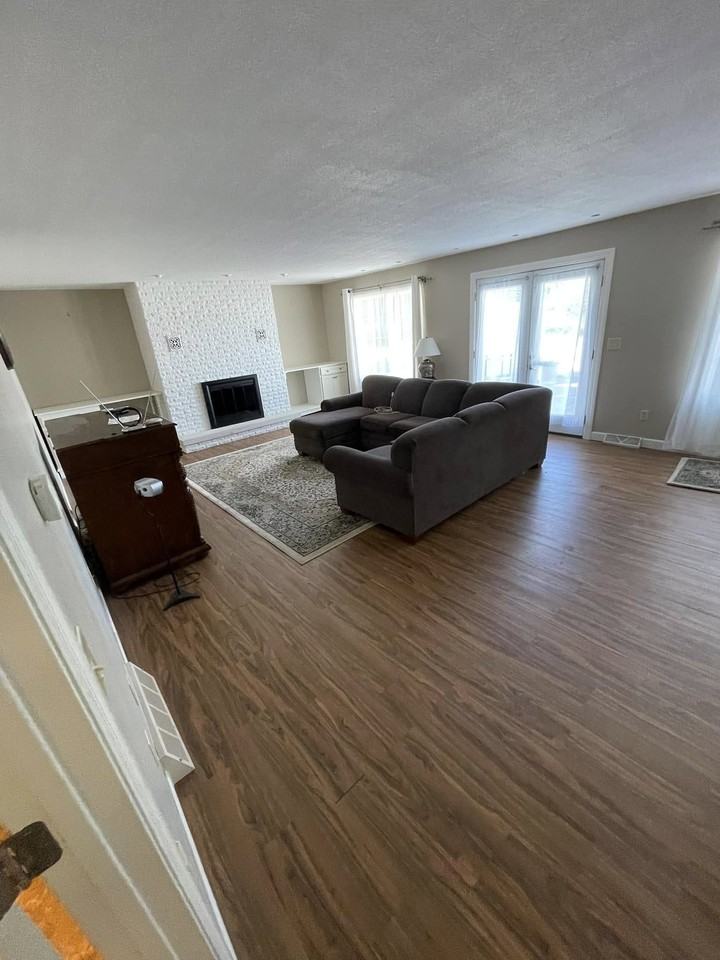 602 S Chicago St #B - Photo 3 of 31