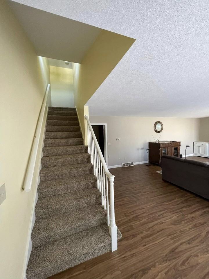 602 S Chicago St #B - Photo 5 of 31