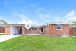 6603 Syringa Ln - Photo 1 of 1