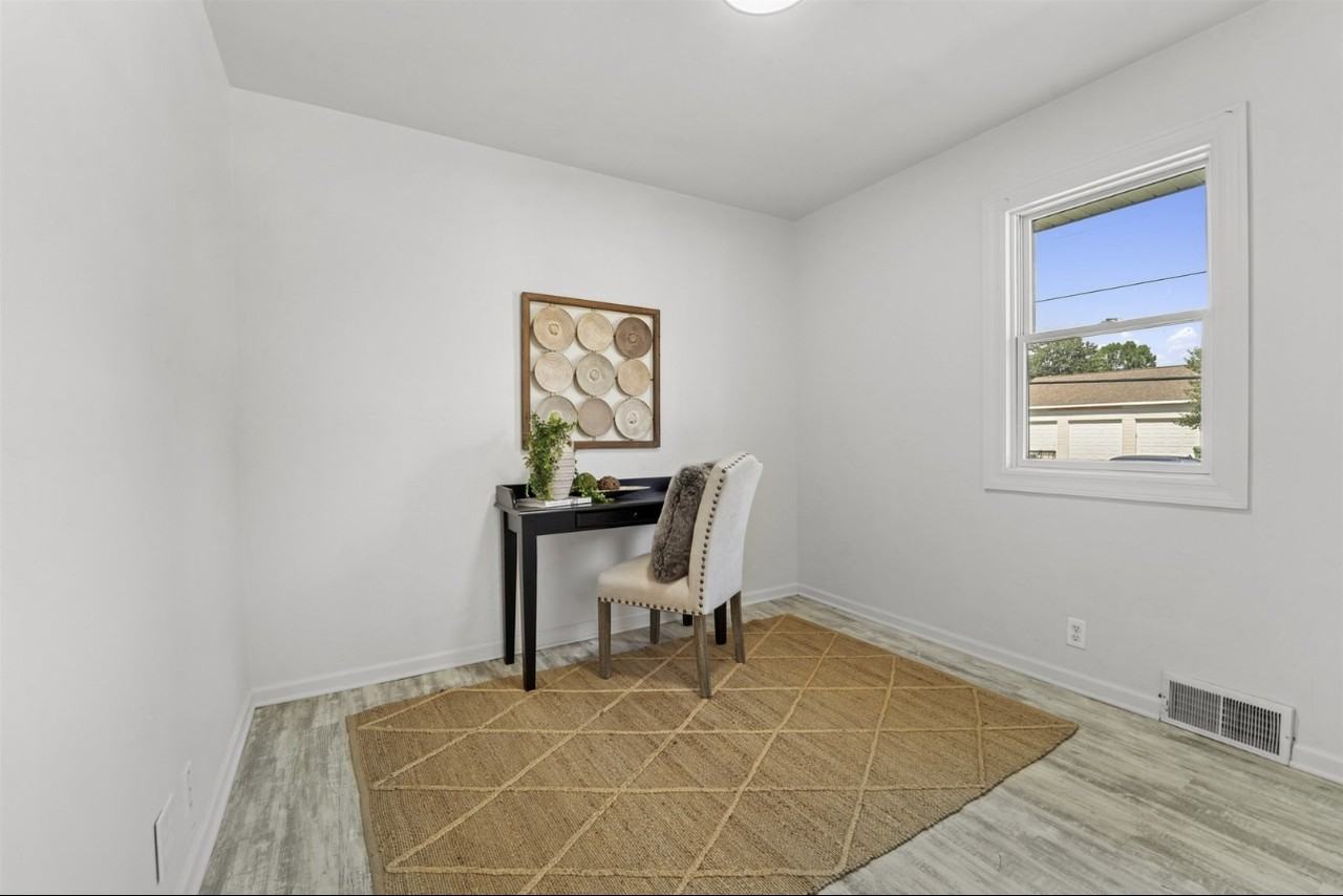 521 E 2nd St #NA - Photo 4 of 18