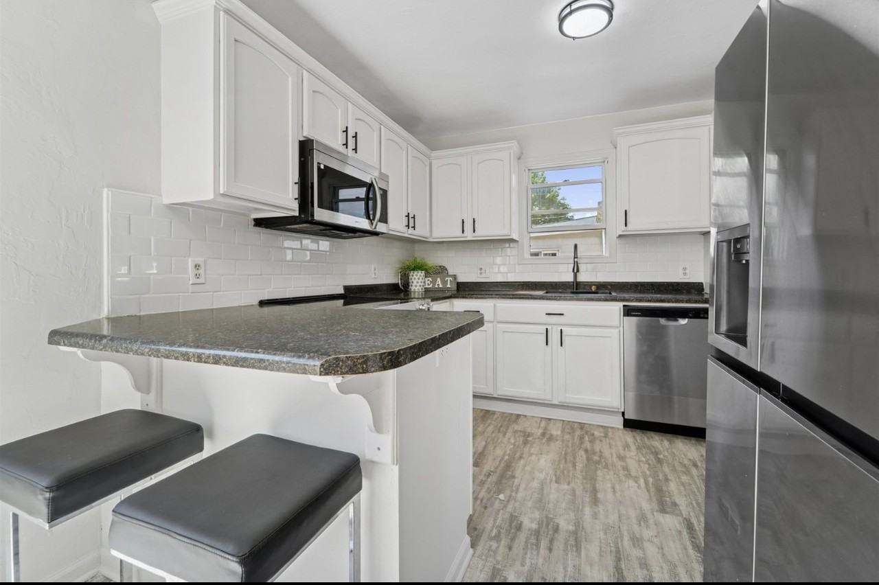 521 E 2nd St #NA - Photo 7 of 18