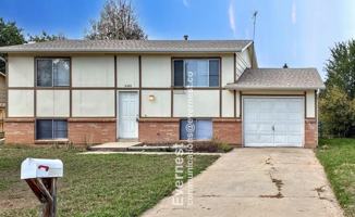 featured image of 2430 W Stuart St