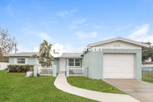 935 S Courtenay Pkwy - Photo 1 of 1
