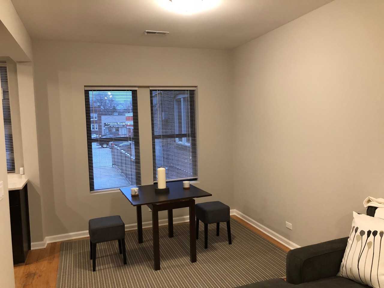 4255 N Sawyer Ave #2 - Photo 4 of 11