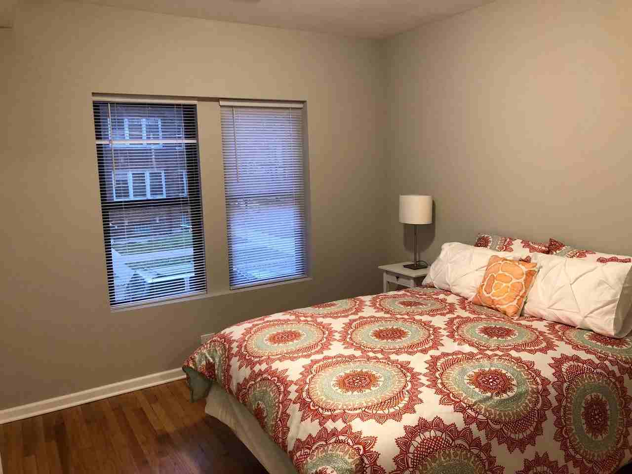 4255 N Sawyer Ave #2 - Photo 7 of 11