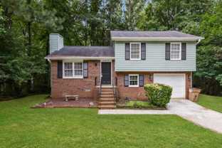 4623 Hamlet Walk Se - Photo 1 of 1