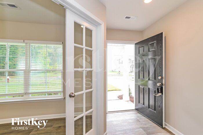 487 Localsh Dr - Photo 3 of 19