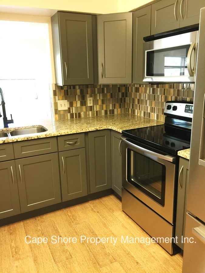 4840 Golf Club Ct - Photo 3 of 42