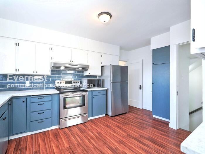 1521 31st Ave S - Photo 2 of 30