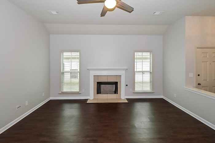 80 Laurel Pl - Photo 3 of 11