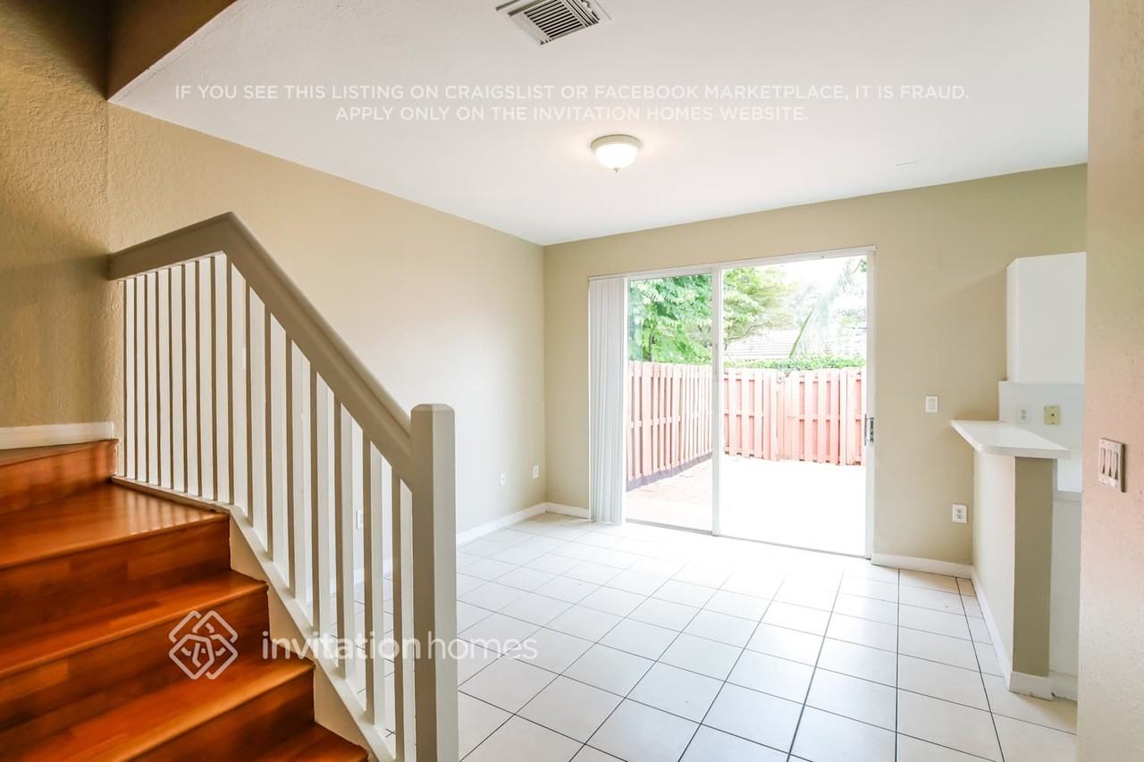 12513 Southwest 124th Court - Photo 5 of 18