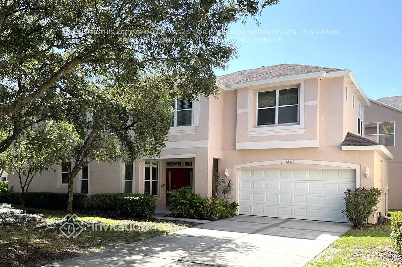 12019 Deacons Croft Ln - Photo 2 of 18