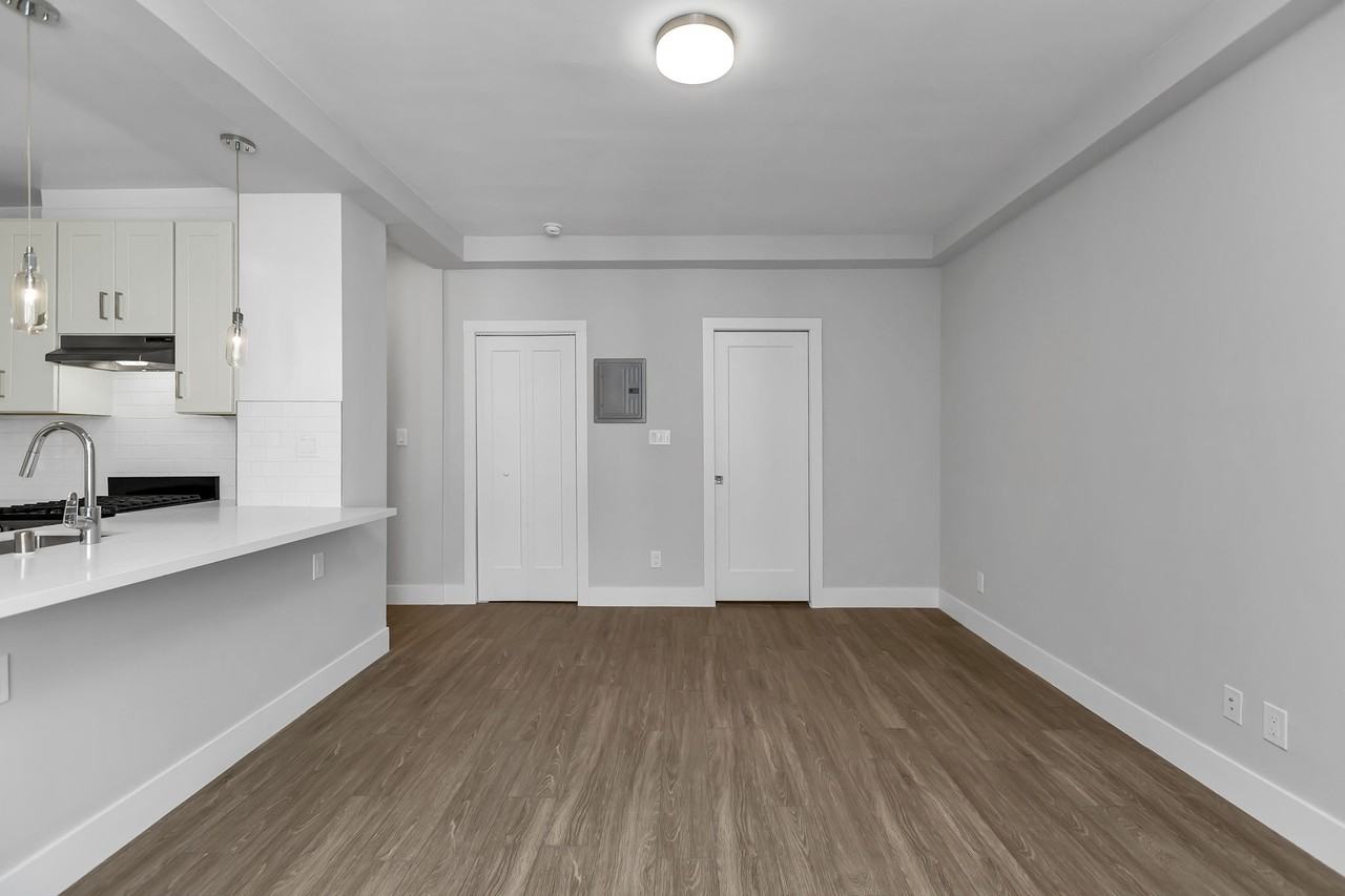 828 Jones - Photo 2 of 11