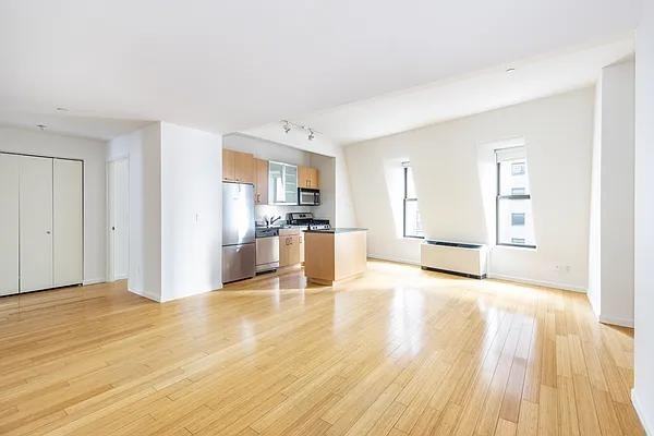 West St #11H - Photo 2 of 6