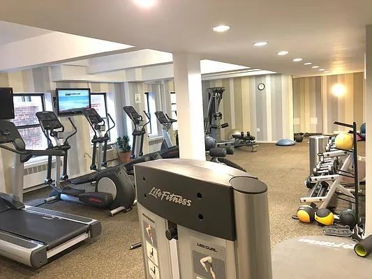 W 34th St #5K - Photo 5 of 12