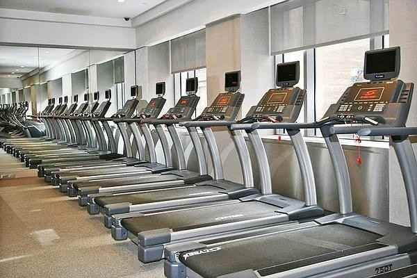 W 38th St #918 - Photo 4 of 10