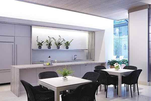 W 38th St #918 - Photo 6 of 10