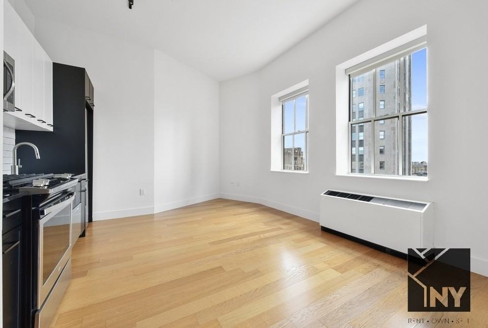 Wall St #3501 - Photo 2 of 4