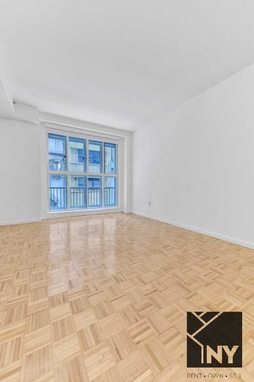 Wall St #3101 - Photo 7 of 8