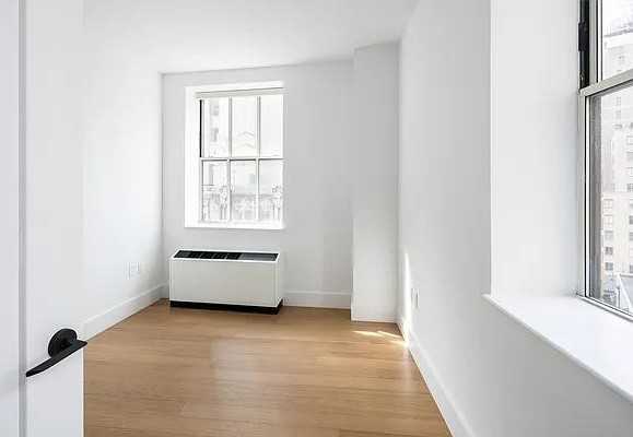 Wall St #2L - Photo 5 of 10