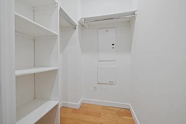 Wall St #7H - Photo 4 of 7