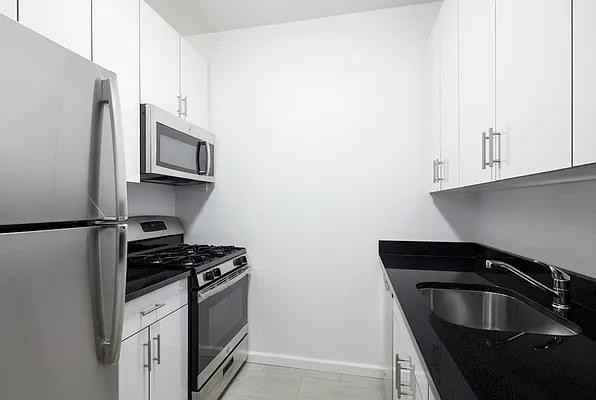 West St #12A - Photo 3 of 9