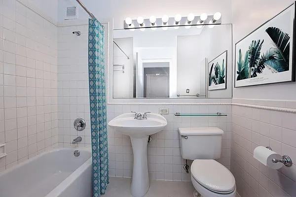 Battery Pl #909 - Photo 3 of 4