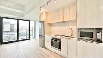 featured image of 3009 Condo Building