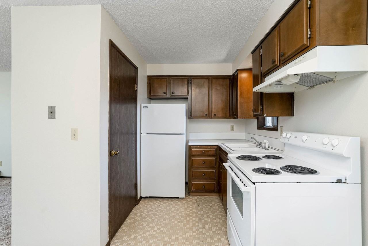 046-Lancaster Court - Photo 2 of 21